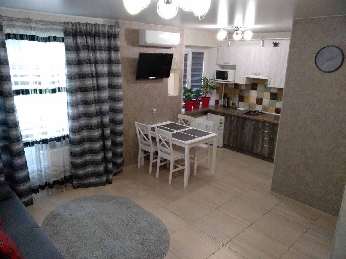 Luxuri Apartments Chernihiv Exterior foto